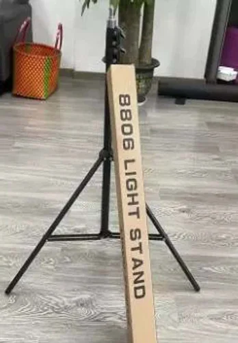 8806 Light Stand